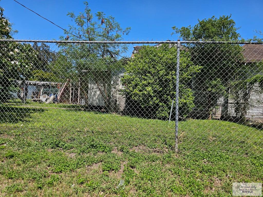 2305 Las Casas St, BROWNSVILLE, Texas image 9