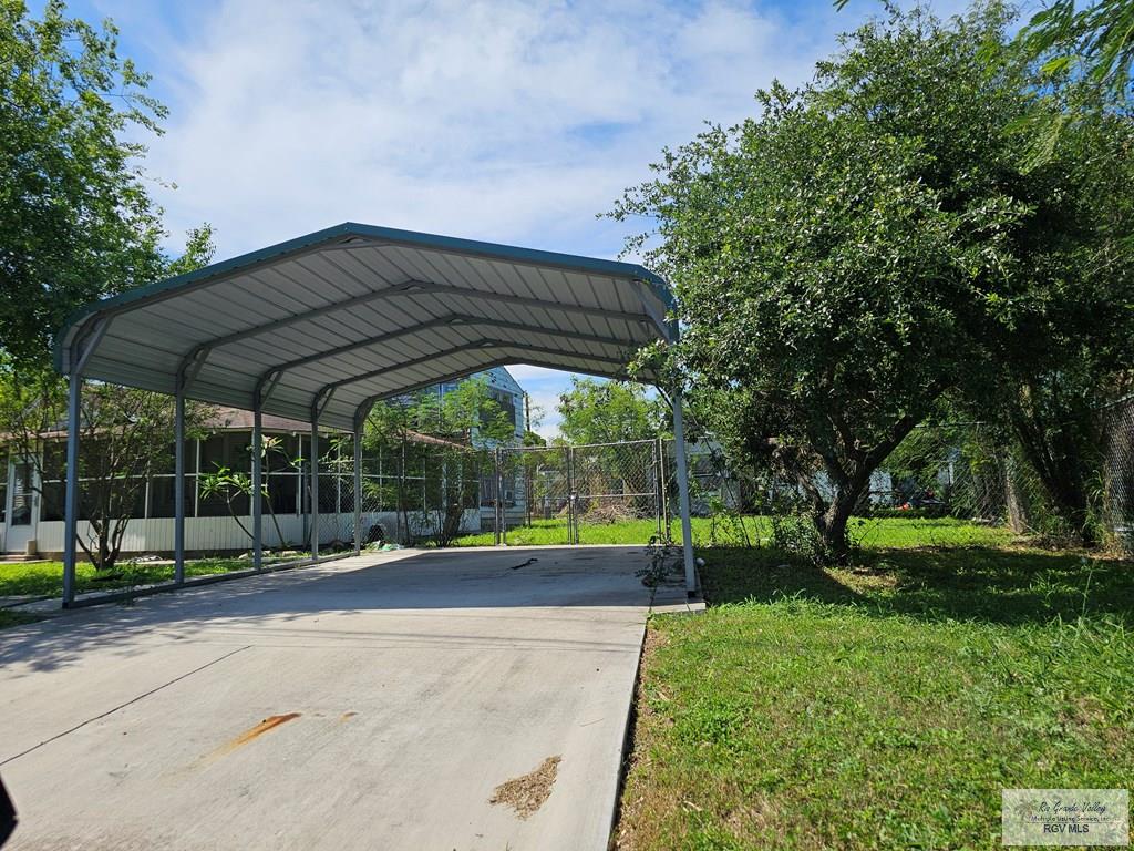 2305 Las Casas St, BROWNSVILLE, Texas image 4
