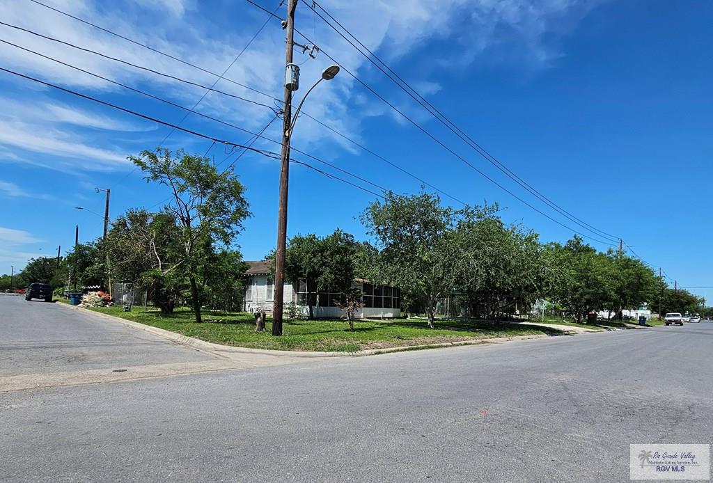 2305 Las Casas St, BROWNSVILLE, Texas image 13