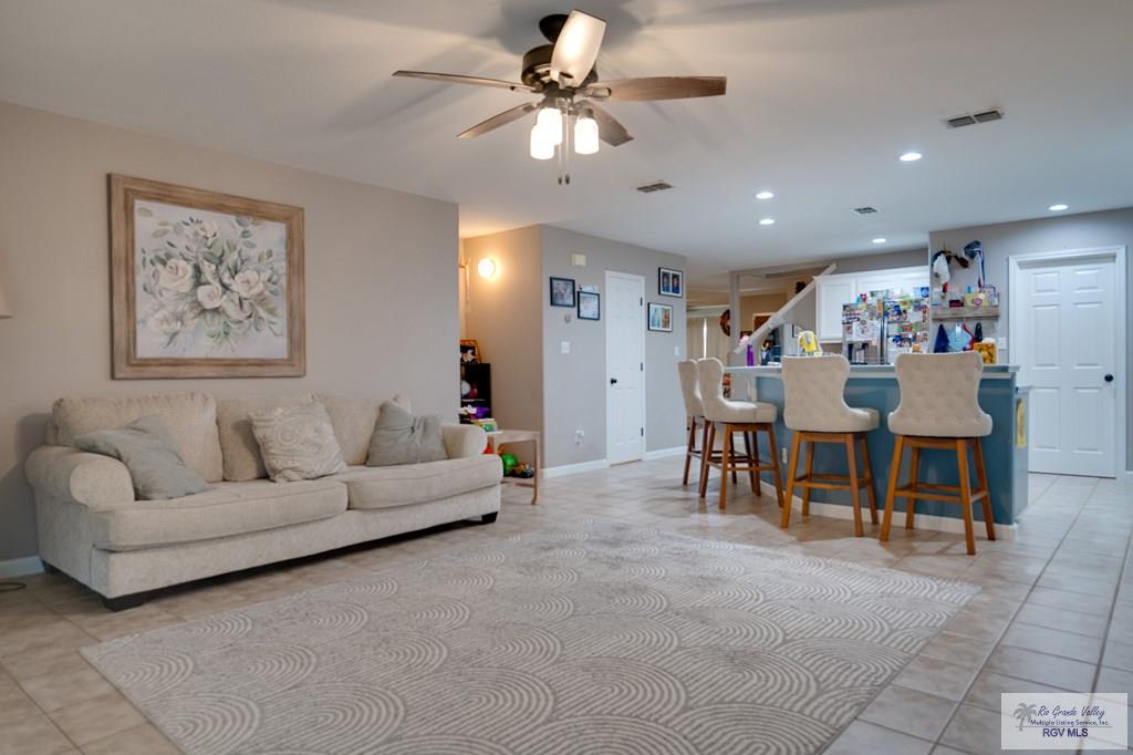 4502` S Hummingbird Ln, HARLINGEN, Texas image 9