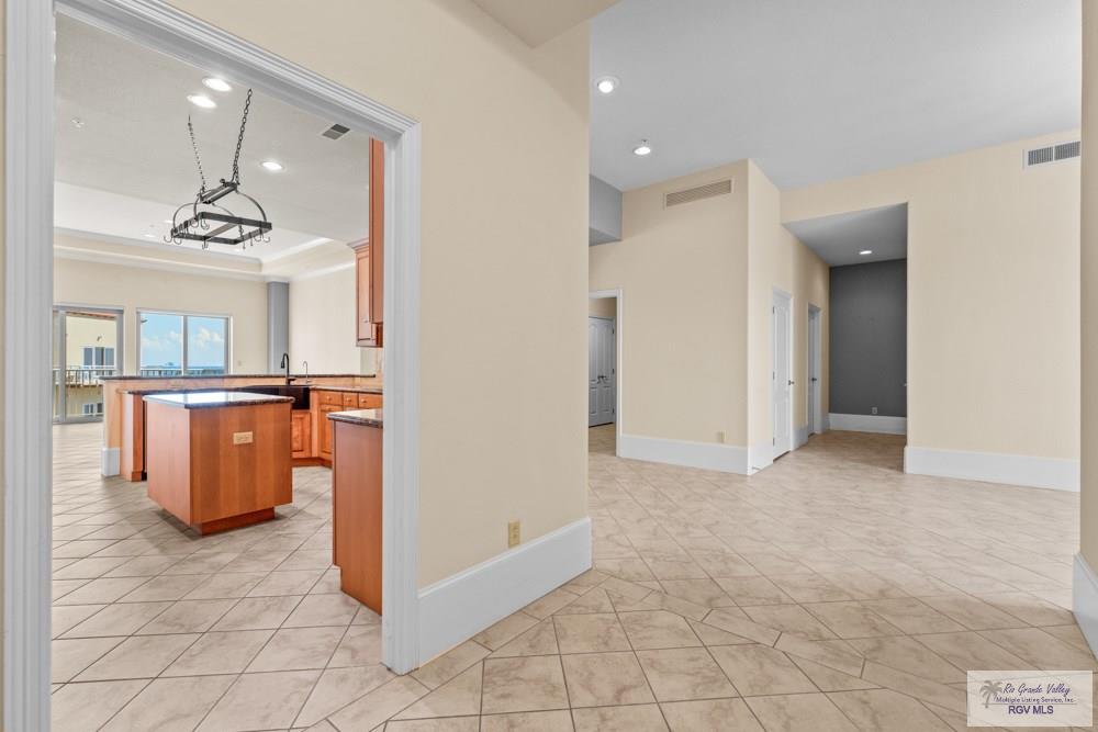 201 W Capricorn Dr, SOUTH PADRE ISLAND, Texas image 6
