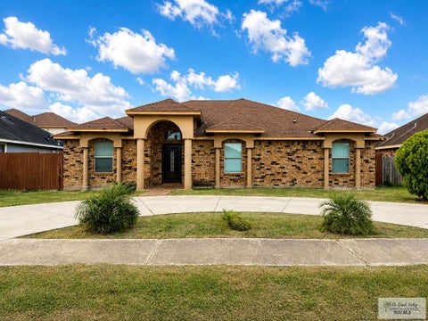 Homes For Sale - 7396 Highland Pine St<br/> BROWNSVILLE, TX 78536