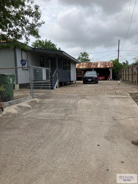 Homes For Sale - 2418 Gregory Ave<br/> BROWNSVILLE, TX 78526