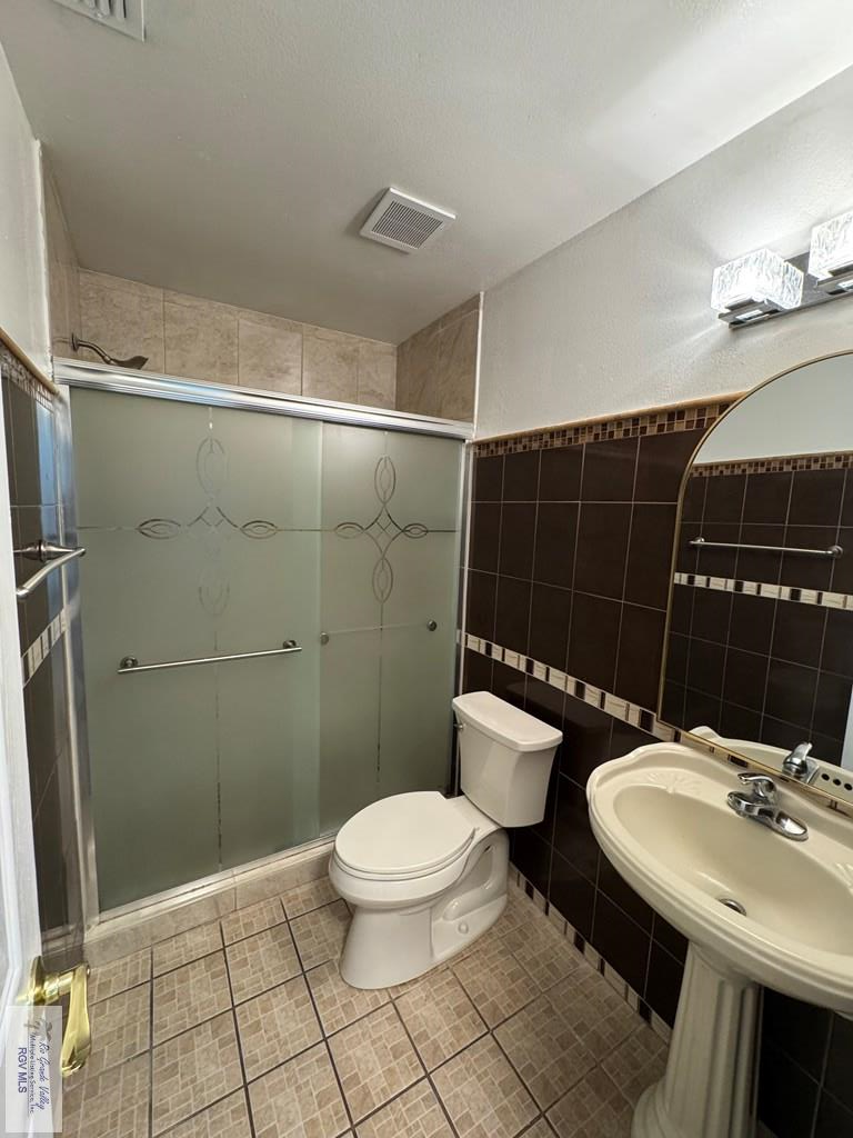 2408 Munich St, BROWNSVILLE, Texas image 5