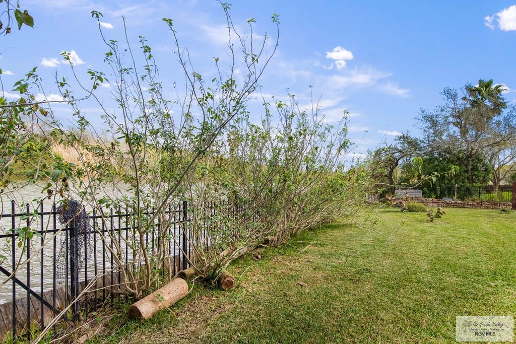 206 E Resaca Dr, LOS FRESNOS, Texas image 30