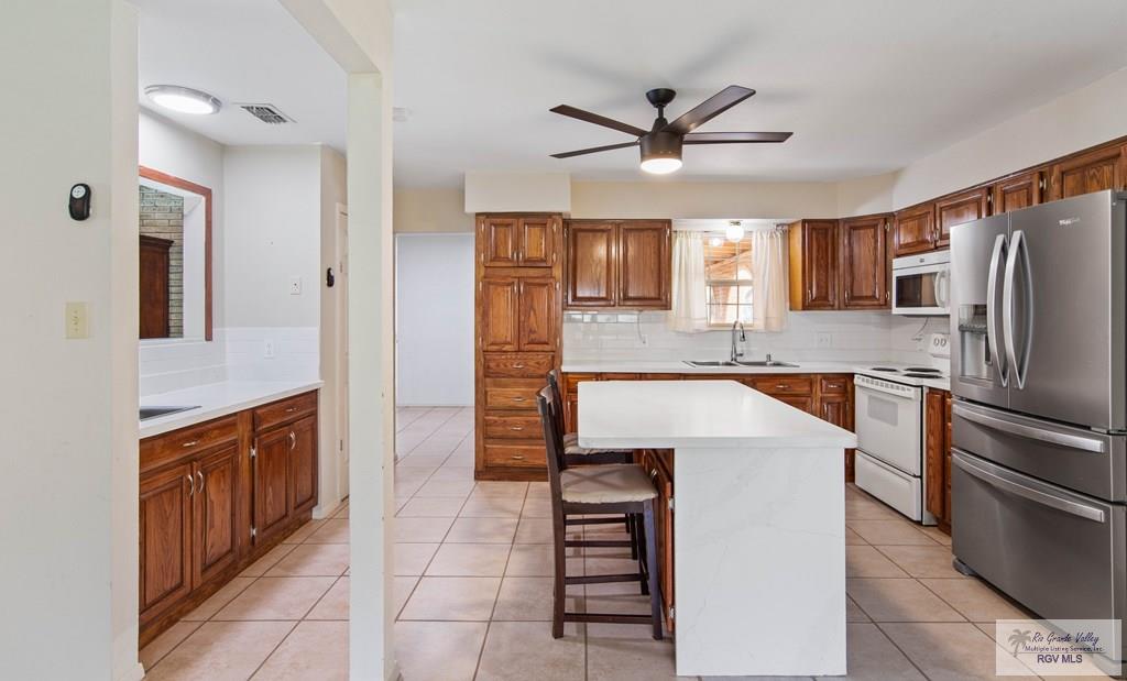 206 E Resaca Dr, LOS FRESNOS, Texas image 11