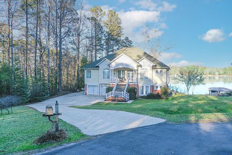 Single Family Residence in Greenwood SC 510 Lakeport Drive.jpg