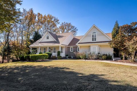 Single Family Residence in Greenwood SC 812 Swing About.jpg
