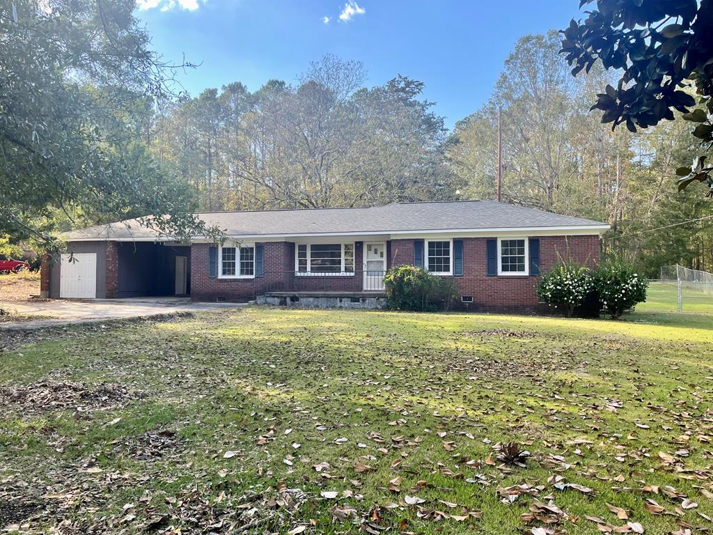 Greenwood, South Carolina 29646, United States, 3 Bedrooms Bedrooms, ,2 BathroomsBathrooms,Residential,Contingent,32490
