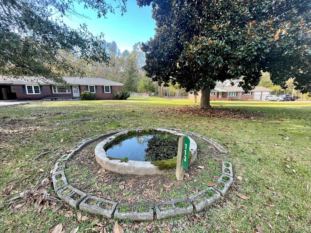 Greenwood, South Carolina 29646, United States, 3 Bedrooms Bedrooms, ,2 BathroomsBathrooms,Residential,Contingent,32490