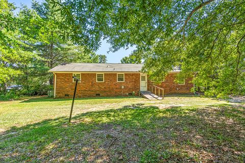 Single Family Residence in Greenwood SC 118 Effie Drive 10.jpg