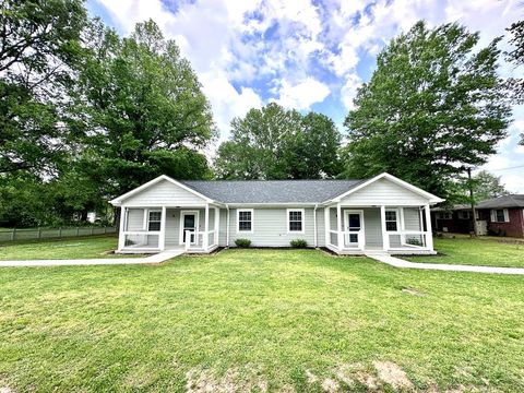 Duplex in Calhoun Falls SC 103 Washington St S St.jpg