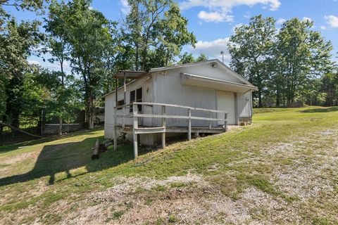 Single Family Residence in Cross Hill SC 524 Forest Drive 21.jpg