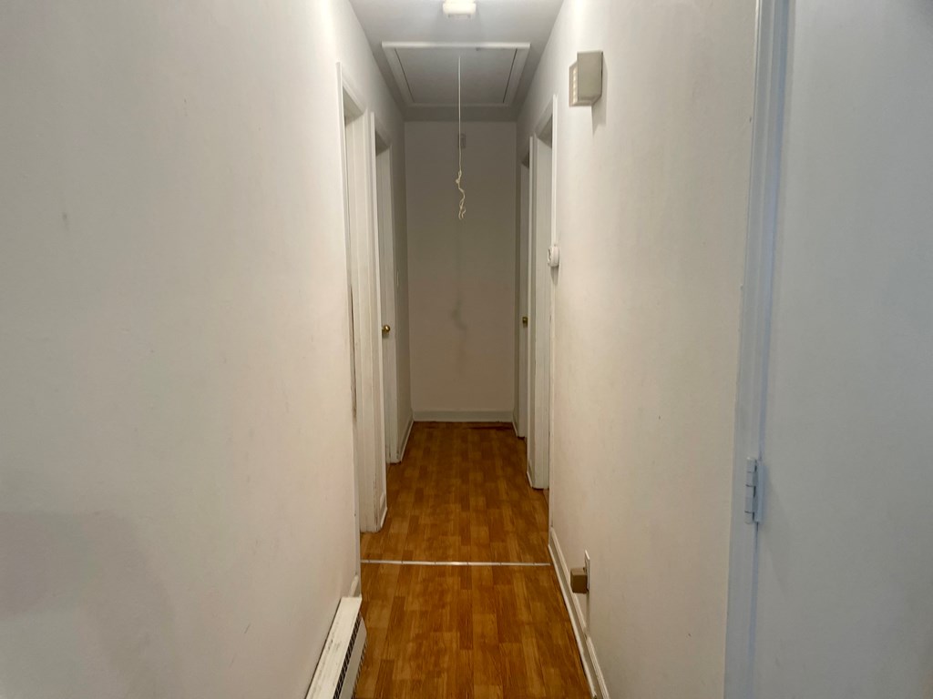 Greenwood, South Carolina 29649, United States, 3 Bedrooms Bedrooms, ,1 BathroomBathrooms,Residential,Contingent,182283