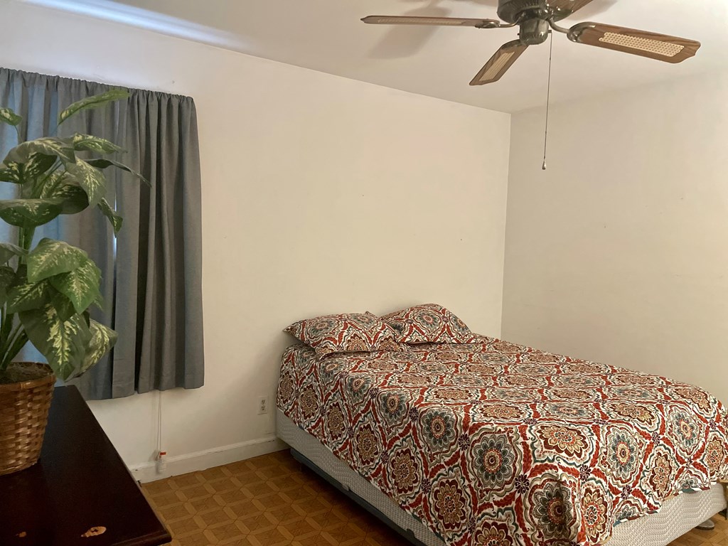 Greenwood, South Carolina 29649, United States, 3 Bedrooms Bedrooms, ,1 BathroomBathrooms,Residential,Contingent,182283