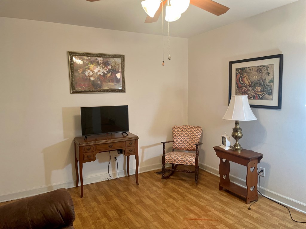 Greenwood, South Carolina 29649, United States, 3 Bedrooms Bedrooms, ,1 BathroomBathrooms,Residential,Contingent,182283