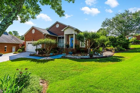 Single Family Residence in Greenwood SC 104 Chauncy Ct.jpg