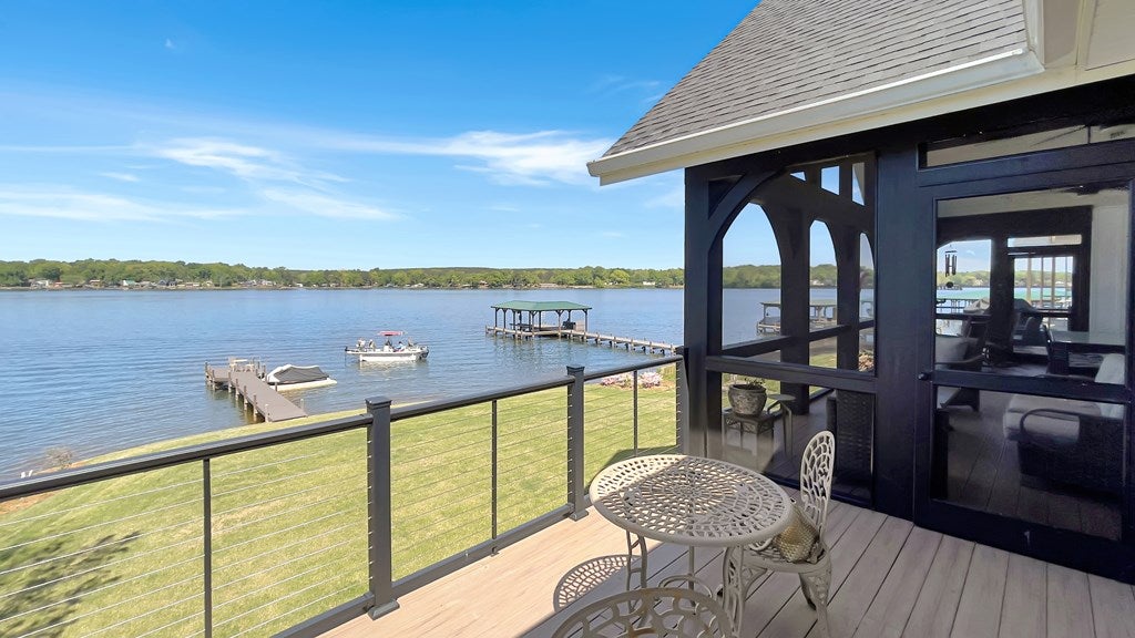 215 Kayak Pt, Greenwood, SC, 29649, USA, 4 Bedrooms Bedrooms, ,5 BathroomsBathrooms,Residential,Contingent,215 Kayak Pt,140064