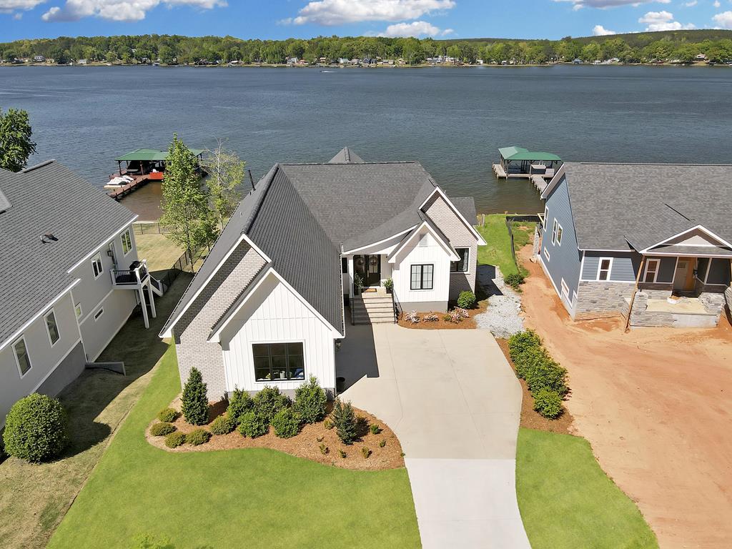 215 Kayak Pt, Greenwood, SC, 29649, USA, 4 Bedrooms Bedrooms, ,5 BathroomsBathrooms,Residential,Contingent,215 Kayak Pt,140064