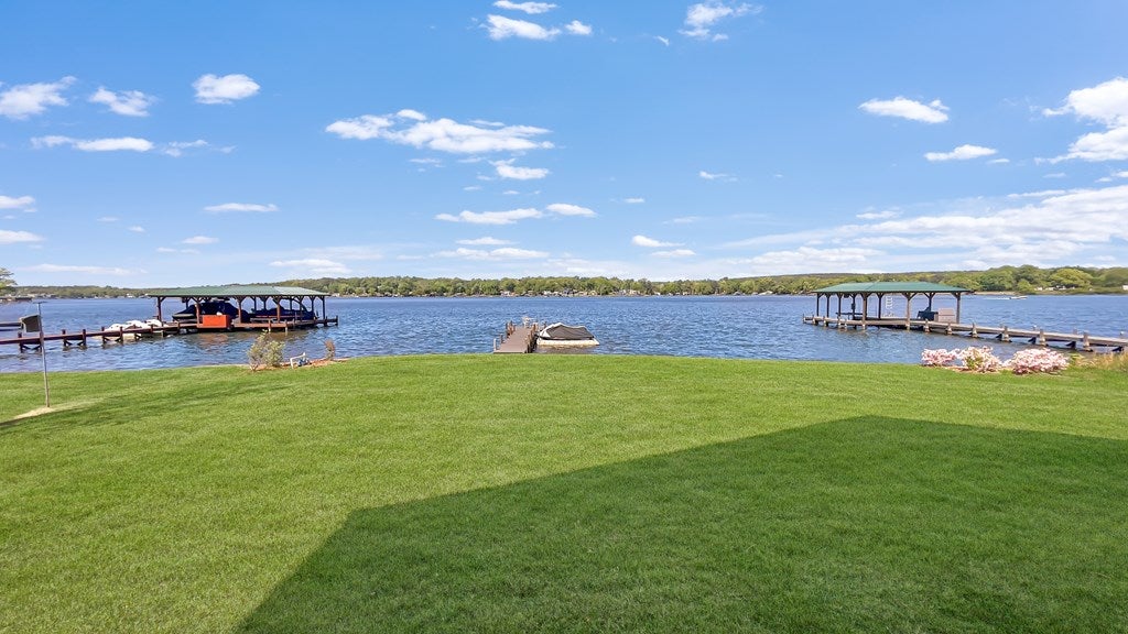 215 Kayak Pt, Greenwood, SC, 29649, USA, 4 Bedrooms Bedrooms, ,5 BathroomsBathrooms,Residential,Contingent,215 Kayak Pt,140064