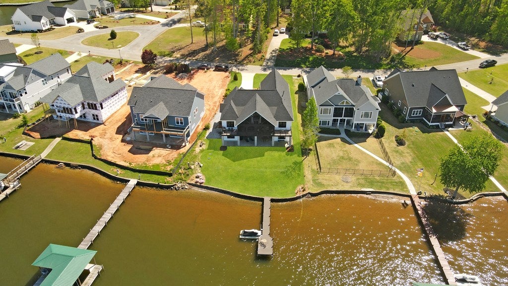 215 Kayak Pt, Greenwood, SC, 29649, USA, 4 Bedrooms Bedrooms, ,5 BathroomsBathrooms,Residential,Contingent,215 Kayak Pt,140064