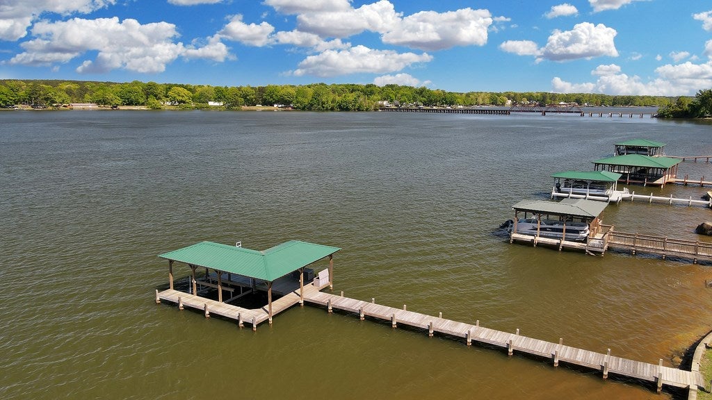 215 Kayak Pt, Greenwood, SC, 29649, USA, 4 Bedrooms Bedrooms, ,5 BathroomsBathrooms,Residential,Contingent,215 Kayak Pt,140064
