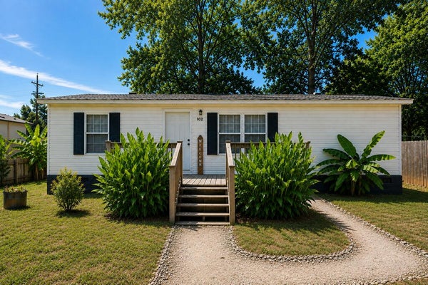 102 CHAD DR, NINETY SIX, SC 29666 - Image 8b77c8a2b5c72bda1a72a1a41de3f894/2876965366