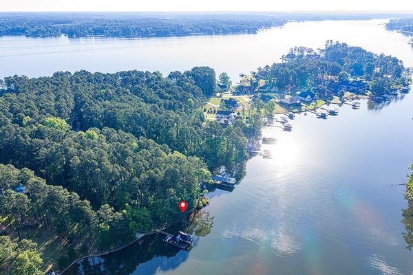 332 MAINSAIL DR, GREENWOOD, SC 29649 - Image a64b5fa2e4534c7c267dee78ecb7a6a2/139148816