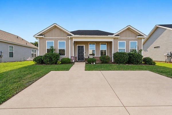 807 CHACE AVE, GREENWOOD, SC 29646 - Image c28df20f51df1fbf6ef0dd7d69bfdd8a/535974613