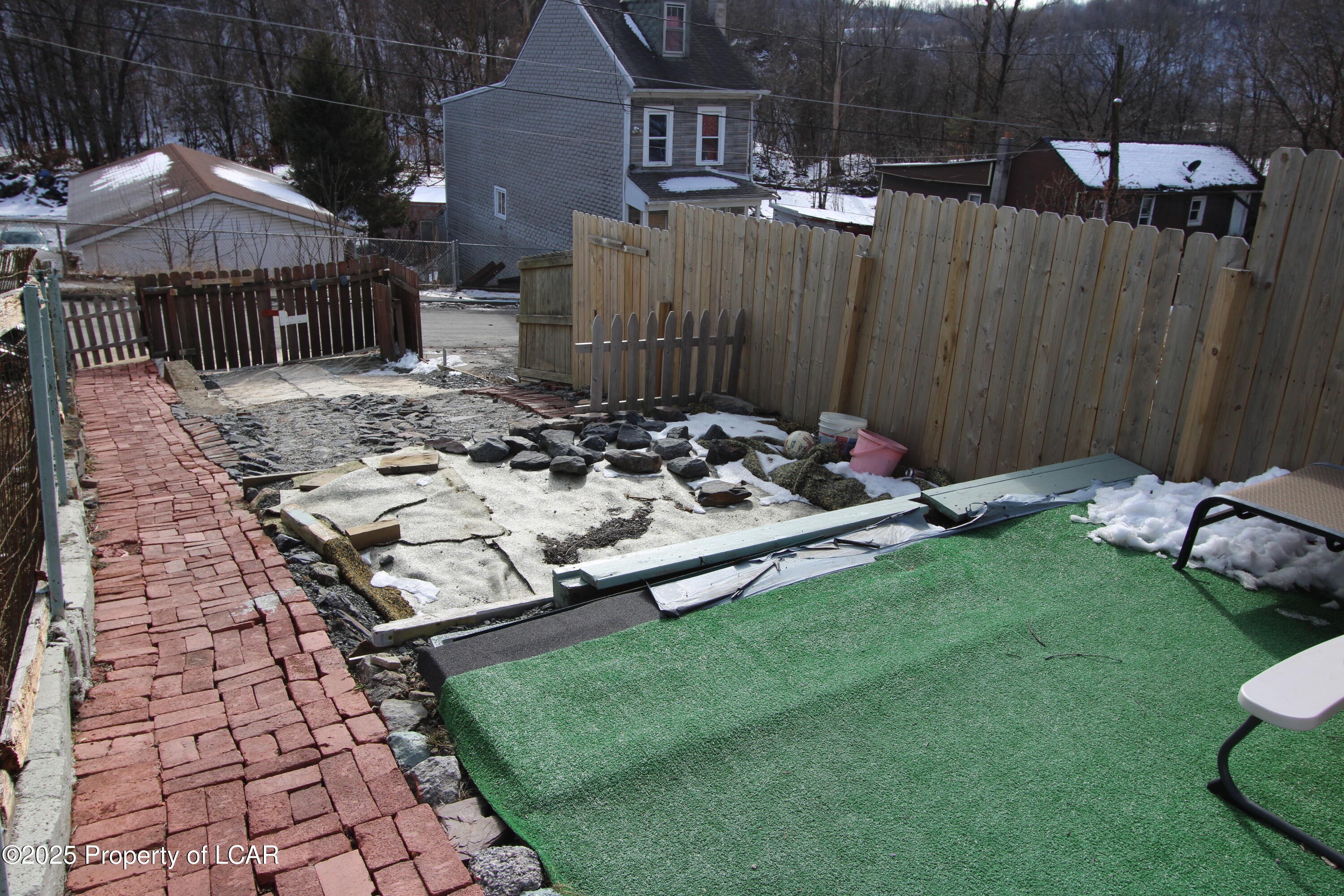 432 E Columbus Street, Shenandoah, Pennsylvania image 27