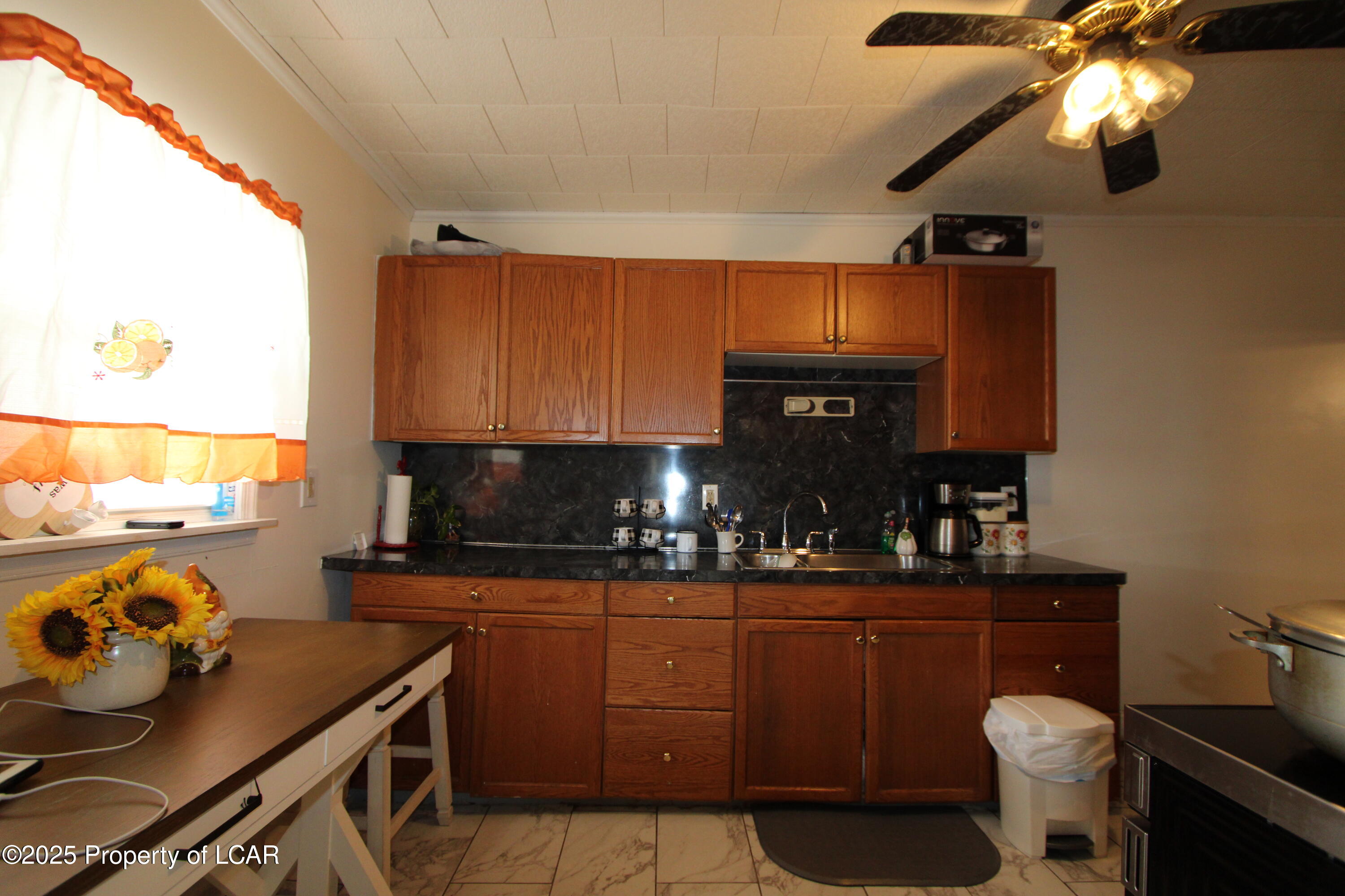 432 E Columbus Street, Shenandoah, Pennsylvania image 5