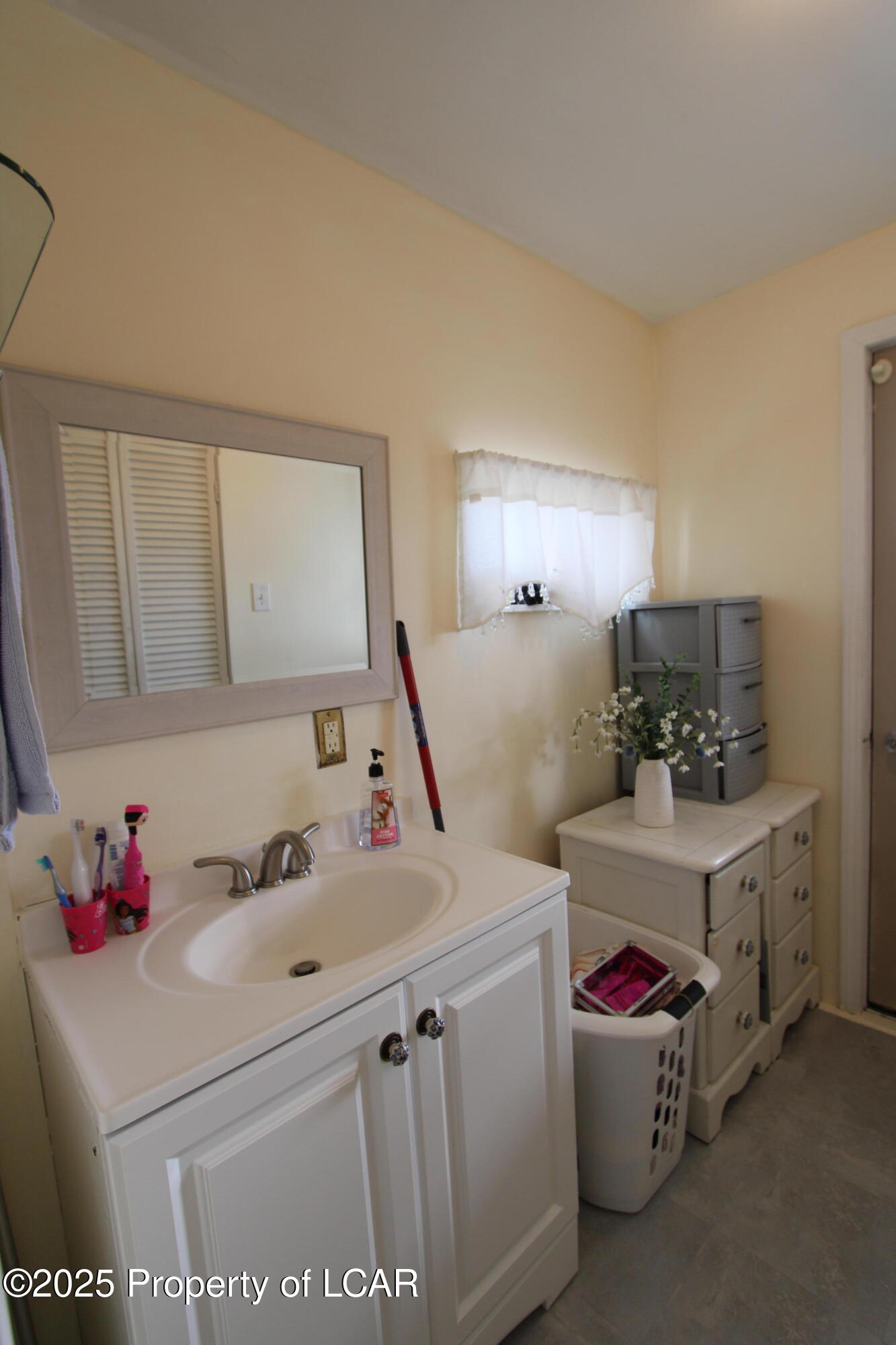 432 E Columbus Street, Shenandoah, Pennsylvania image 15