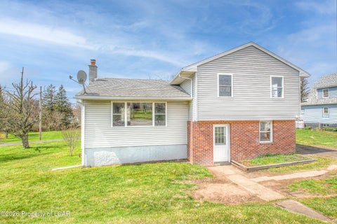 Homes For Sale - 421 Mountain Boulevard<br/> Mountain Top, PA 18707