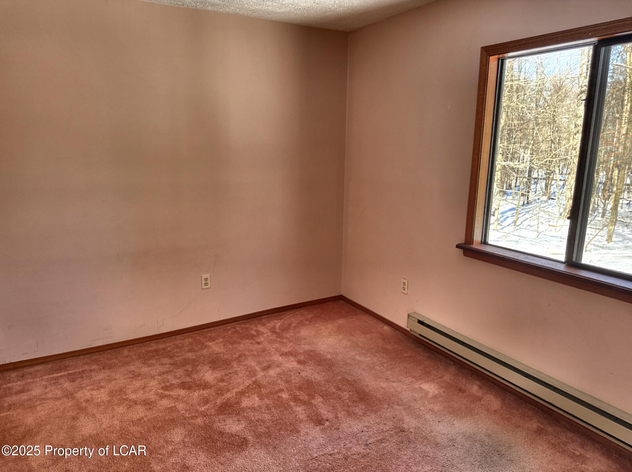 1008 W Ridge Drive, Gouldsboro, Pennsylvania image 32