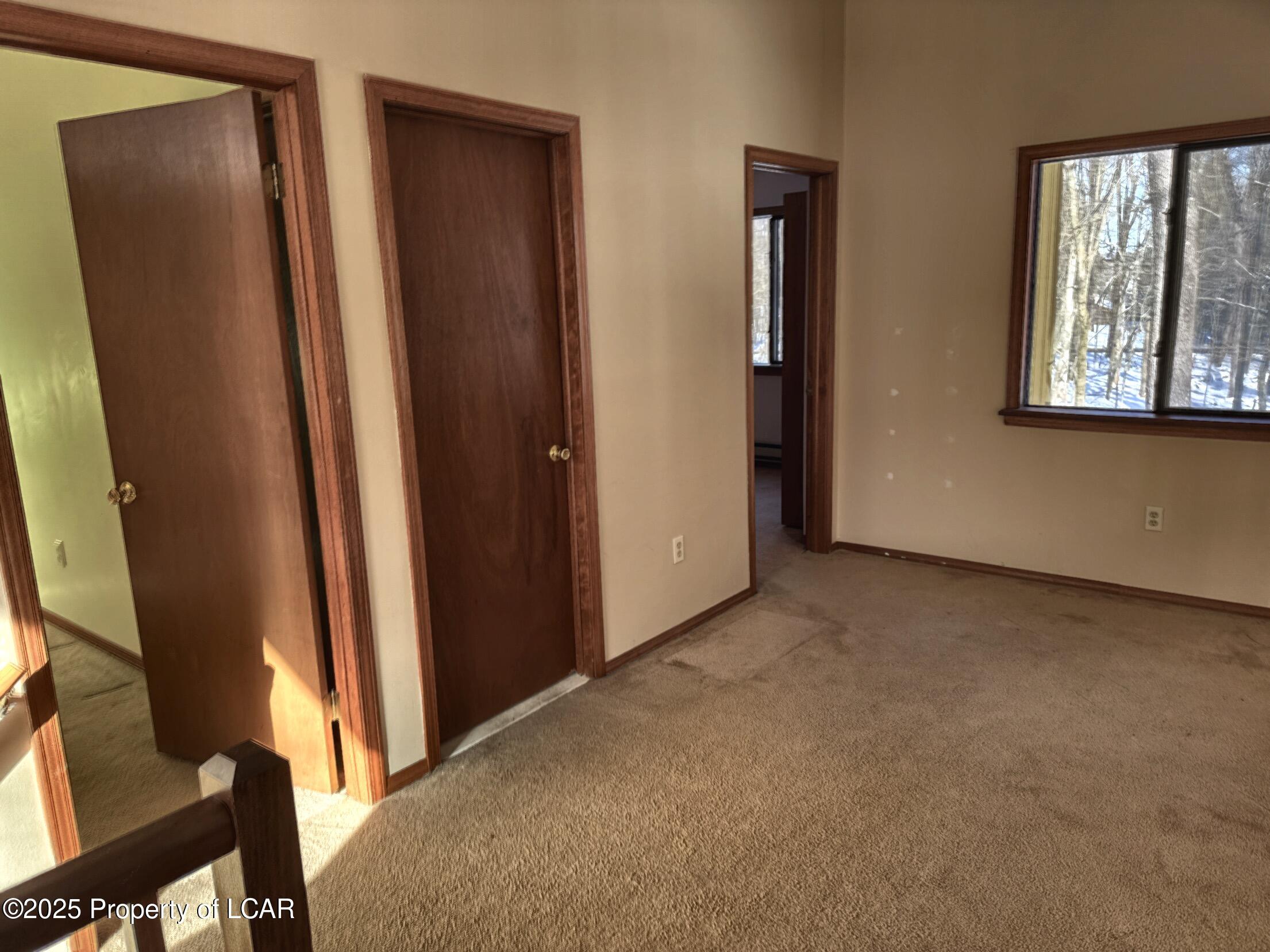 1008 W Ridge Drive, Gouldsboro, Pennsylvania image 25