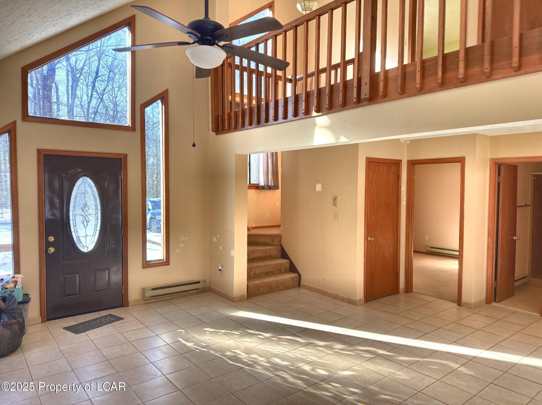 1008 W Ridge Drive, Gouldsboro, Pennsylvania image 13