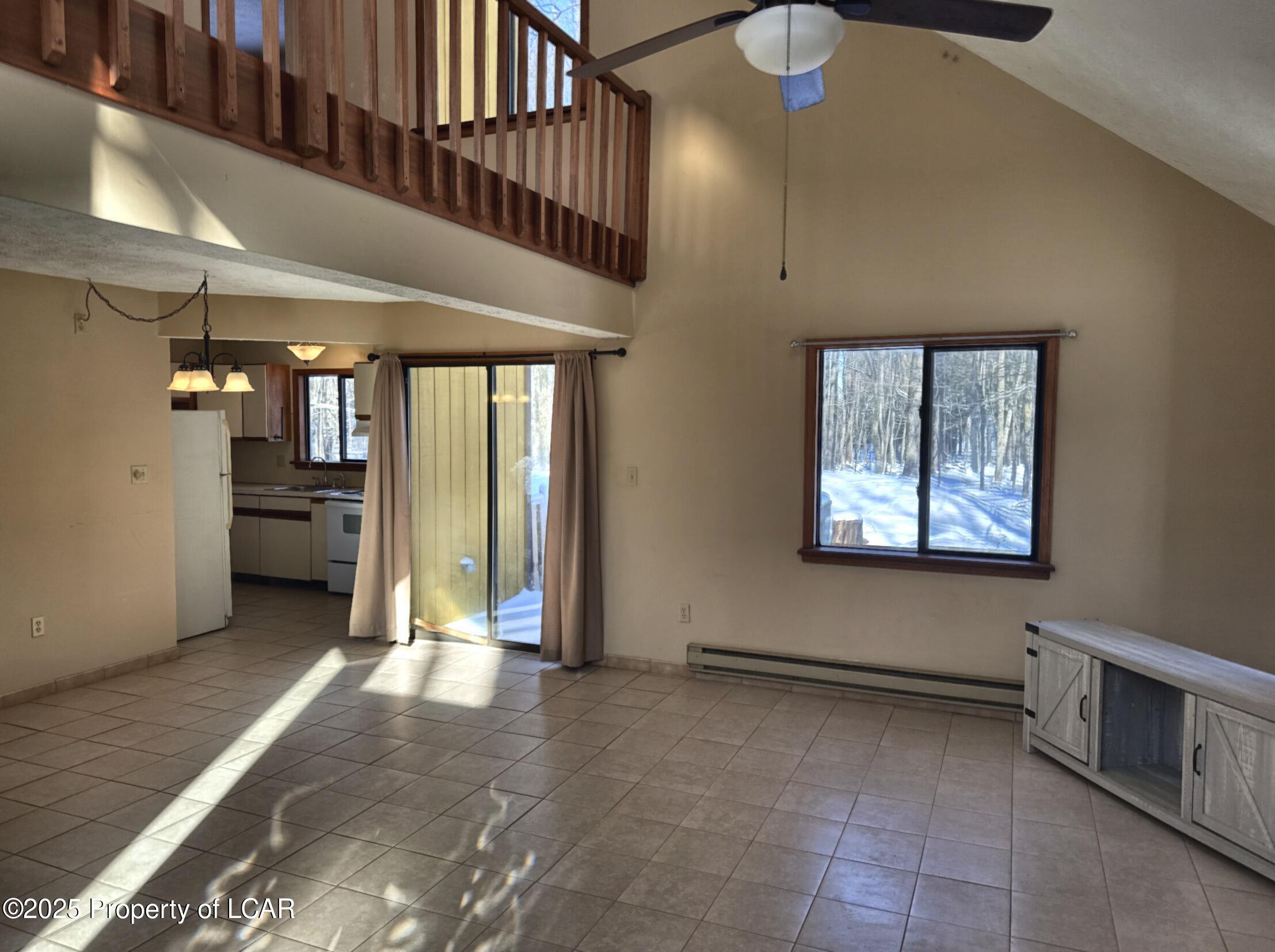 1008 W Ridge Drive, Gouldsboro, Pennsylvania image 10