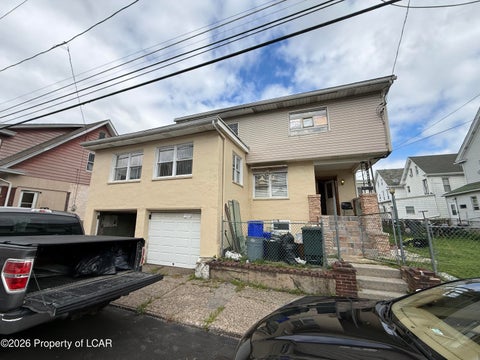 Homes For Sale - 815 1st Street<br/> Hazleton, PA 18201