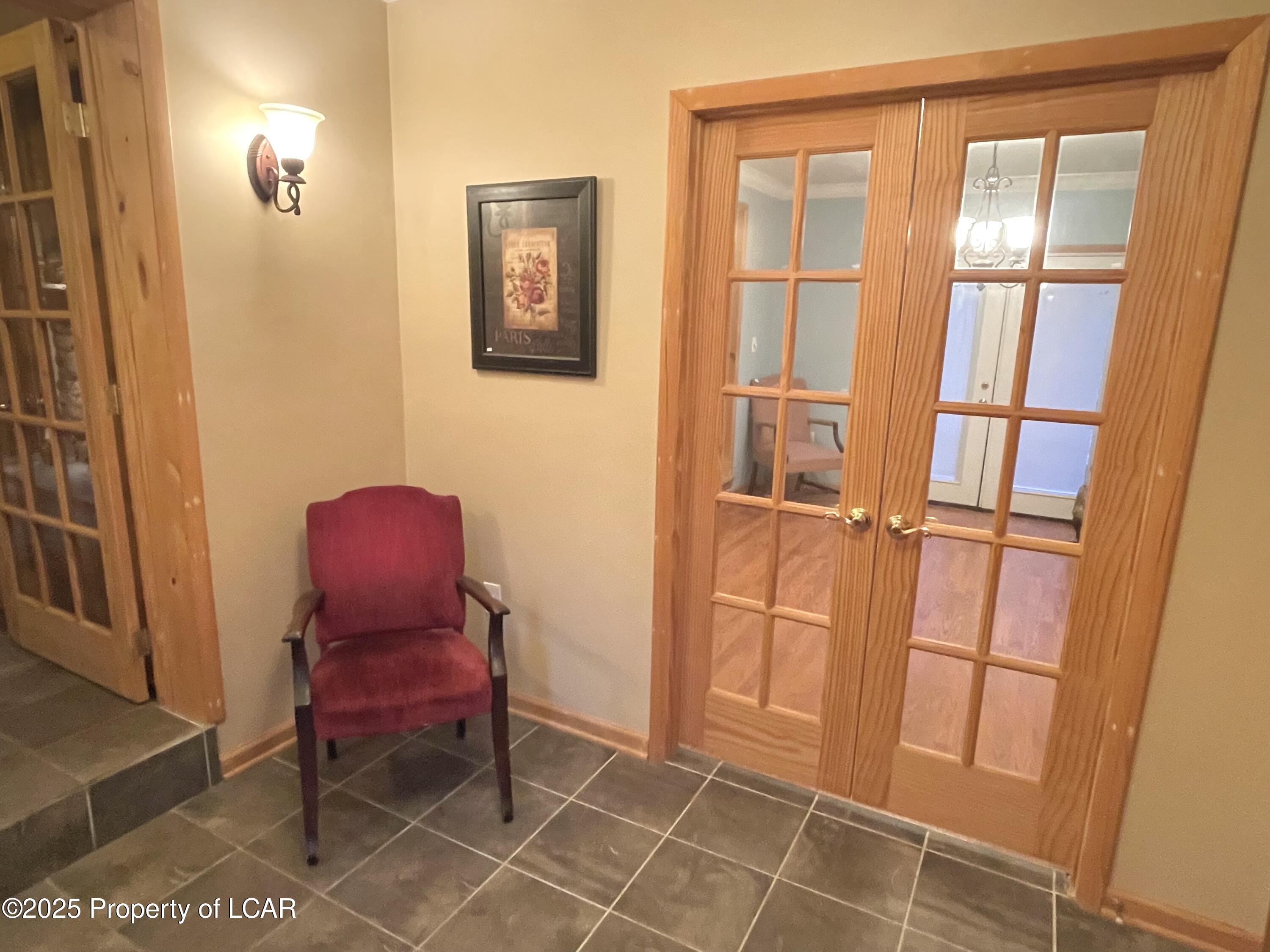 38 Hickory Street, Harveys Lake, Alaska image 5