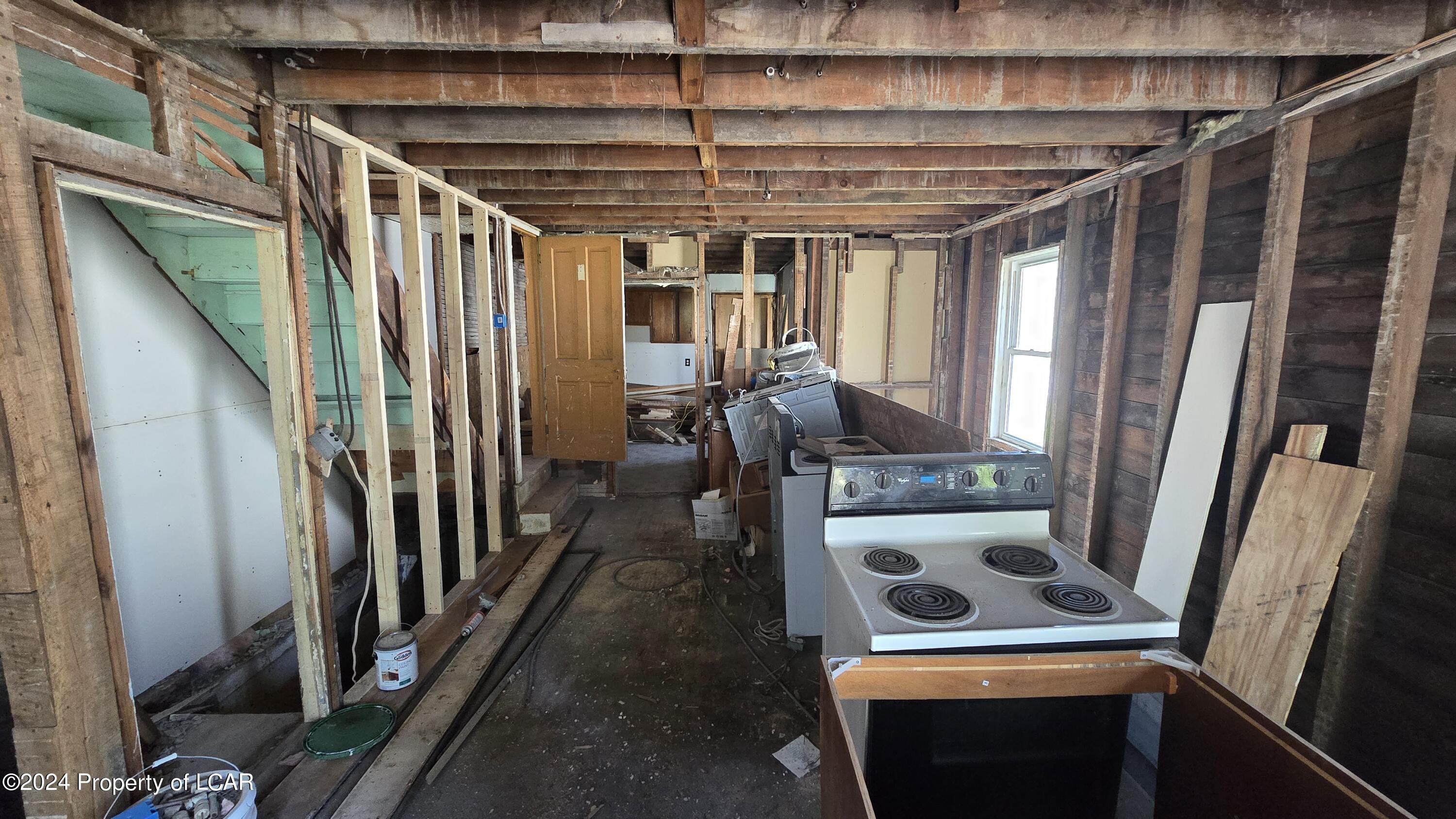 Mocanaqua, Pennsylvania 18655, United States, 8 Bedrooms Bedrooms, ,1 BathroomBathrooms,Residential,Active,44924