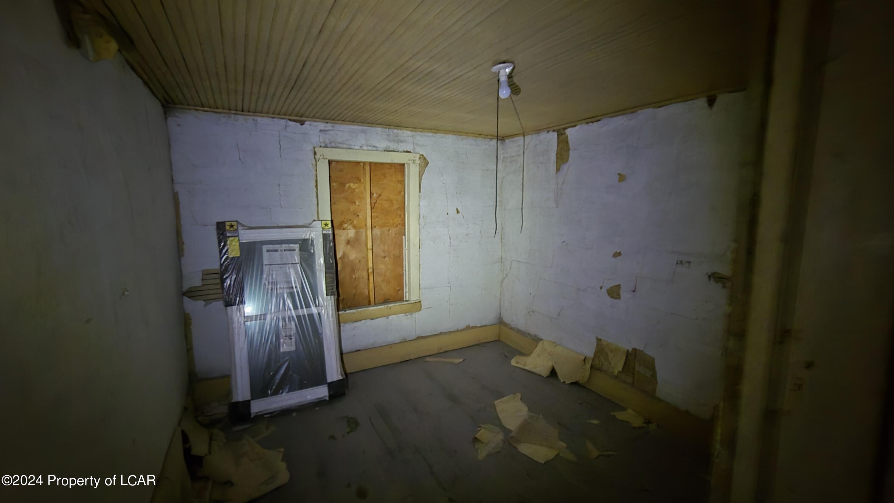 Mocanaqua, Pennsylvania 18655, United States, 8 Bedrooms Bedrooms, ,1 BathroomBathrooms,Residential,Active,44924