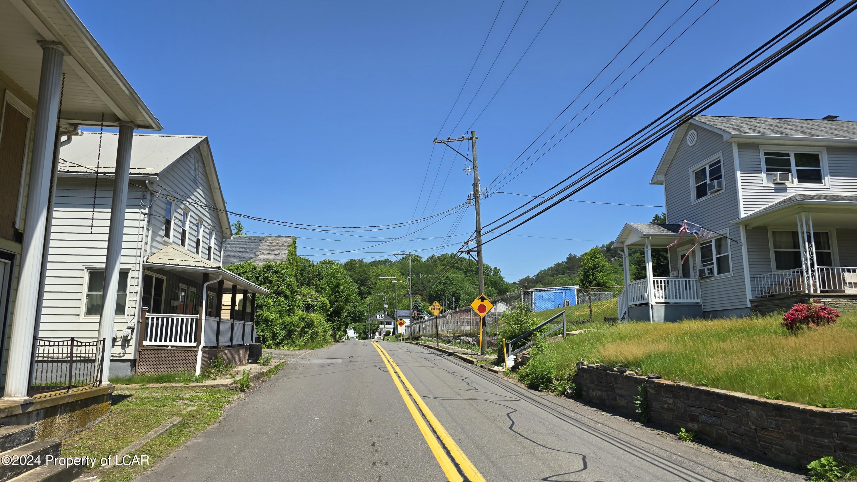 Mocanaqua, Pennsylvania 18655, United States, 8 Bedrooms Bedrooms, ,1 BathroomBathrooms,Residential,Active,44924