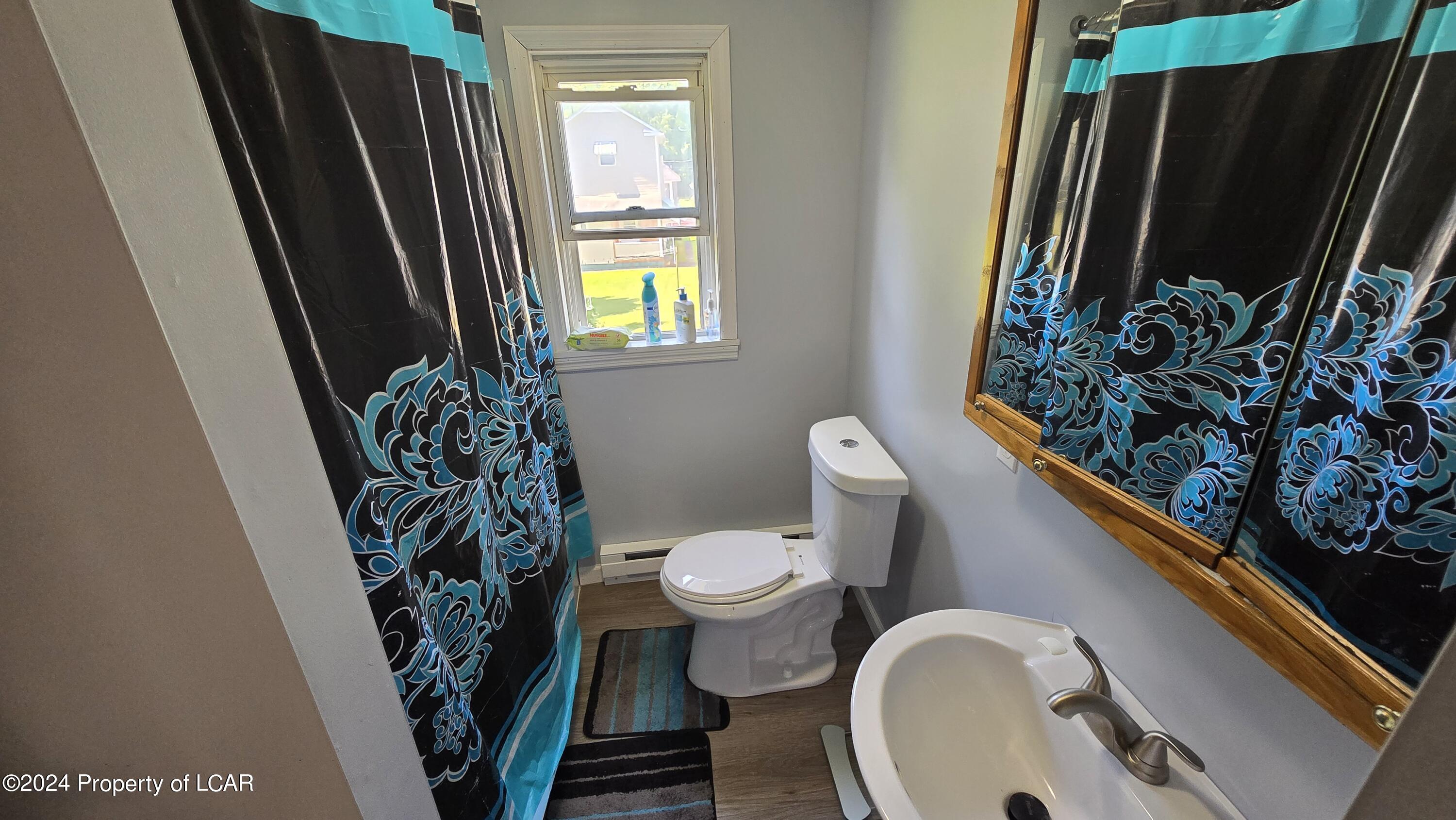 Mocanaqua, Pennsylvania 18655, United States, 8 Bedrooms Bedrooms, ,1 BathroomBathrooms,Residential,Active,44924