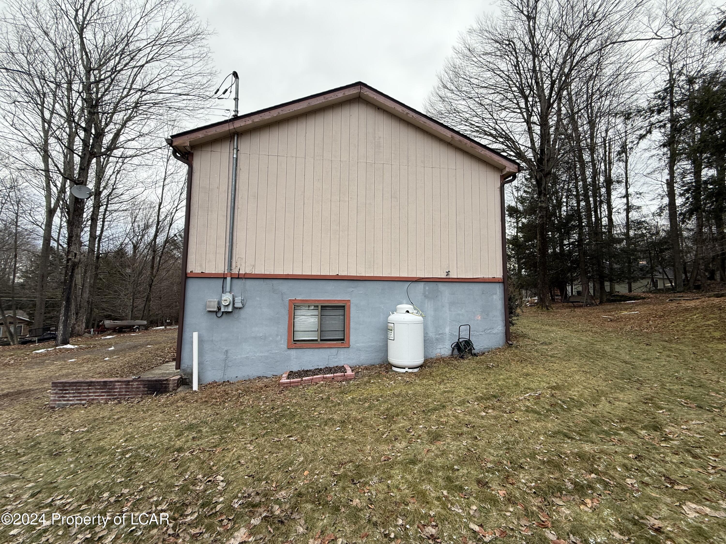 109 Walnut Street, Greentown, Pennsylvania image 2