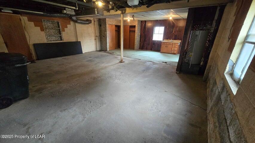 Swoyersville, Pennsylvania 18704, United States, 3 Bedrooms Bedrooms, ,2 BathroomsBathrooms,Residential,Active,243007