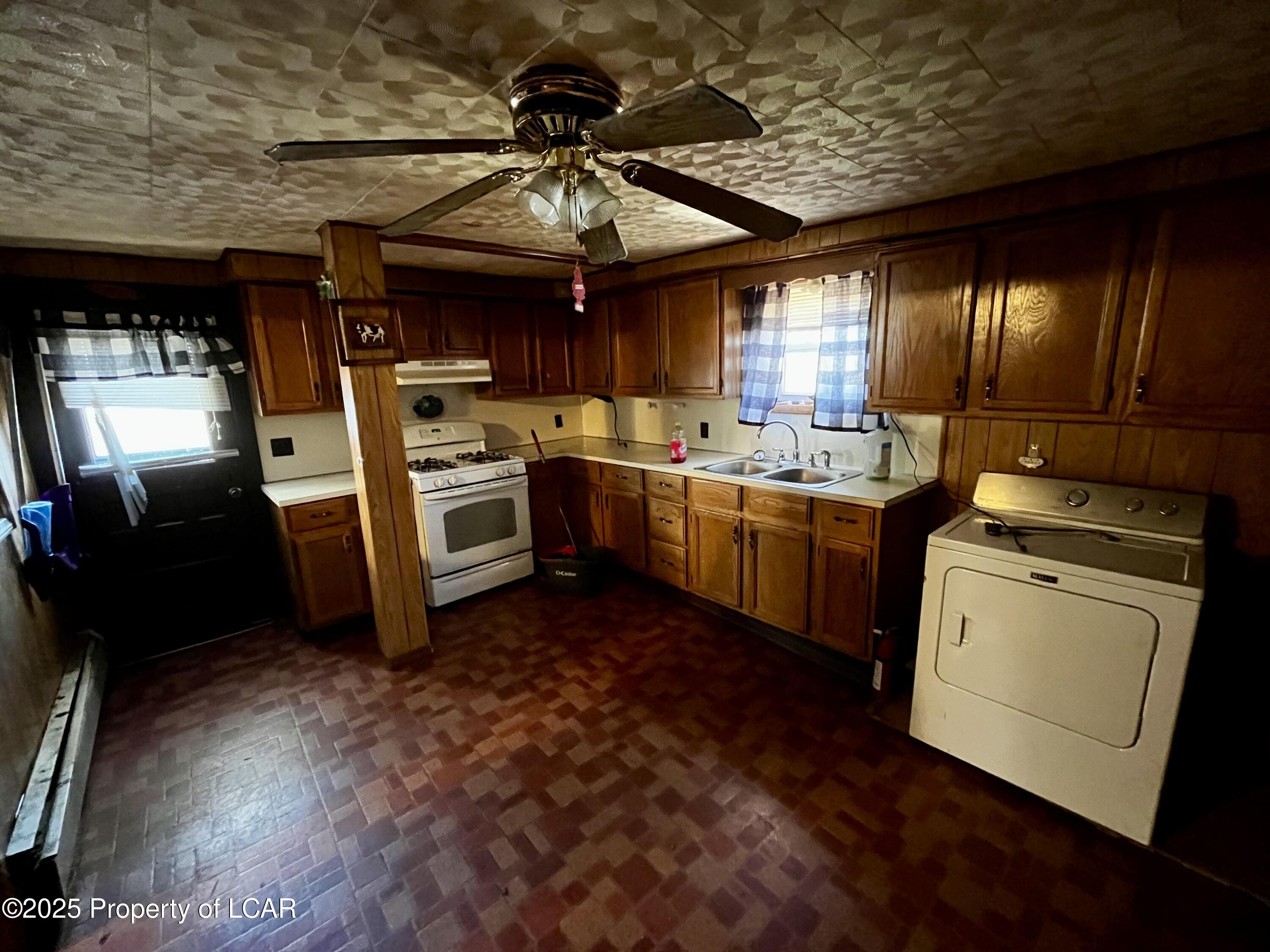 241 Center Avenue, Plymouth, Pennsylvania image 5