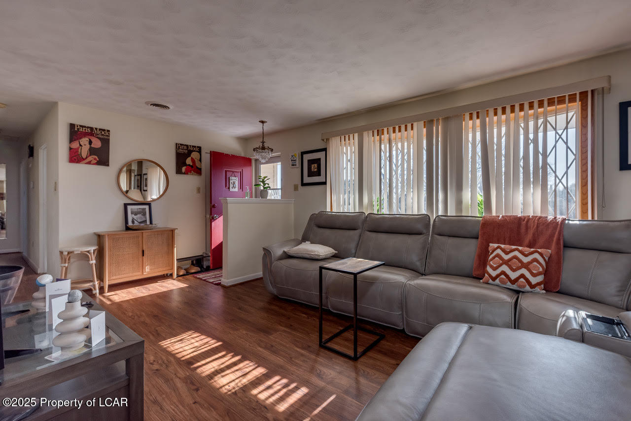 9520 Grey Owl Way, Eagle River, Alaska image 4