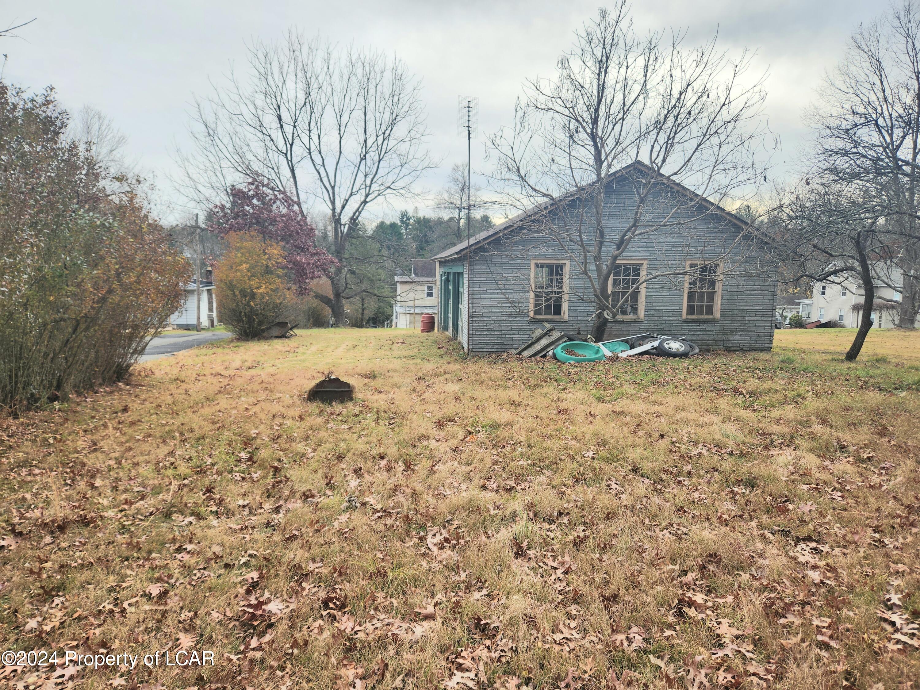 327 Entwistle Street, Weatherly, Pennsylvania image 6