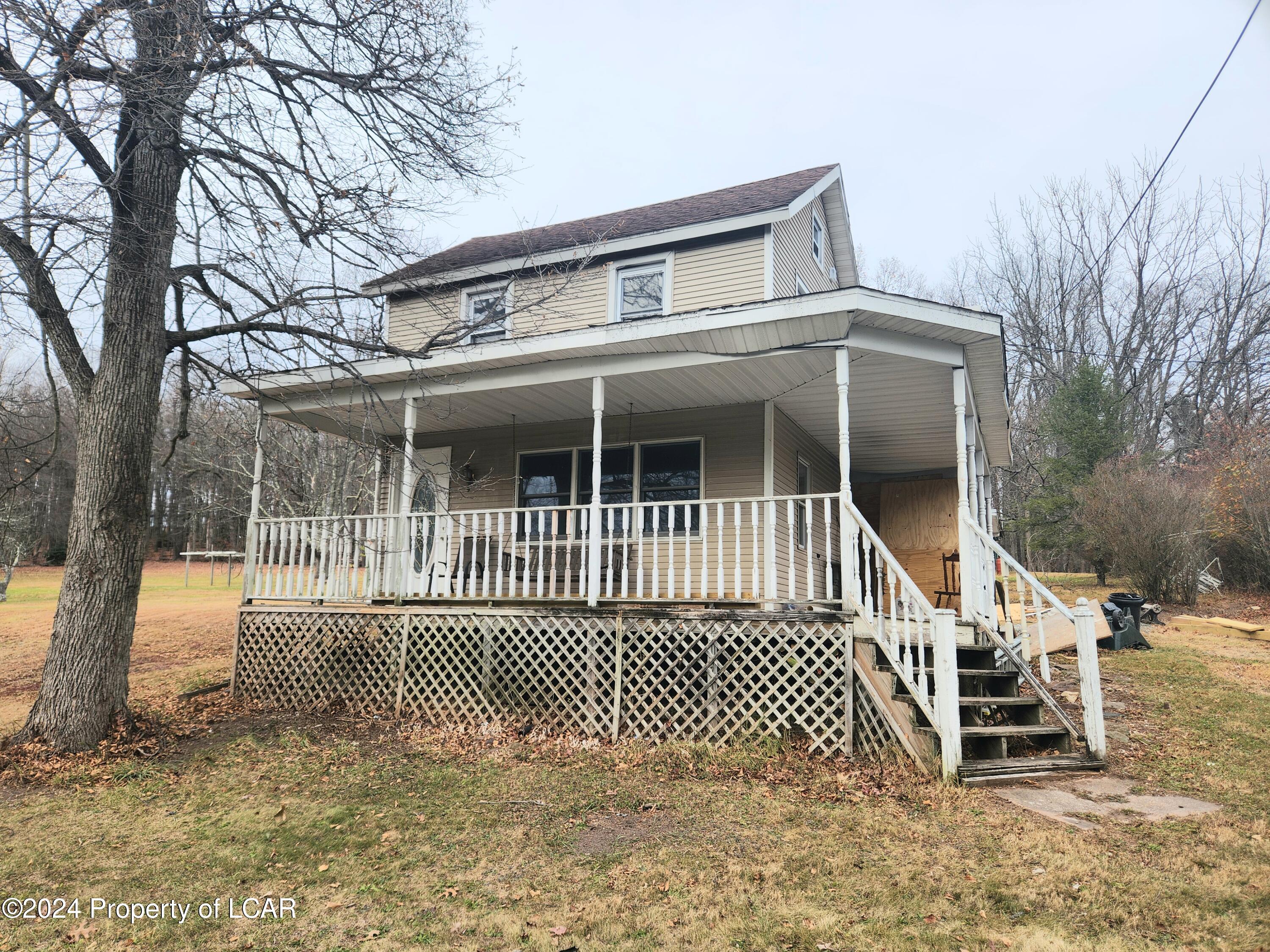 327 Entwistle Street, Weatherly, Pennsylvania image 1