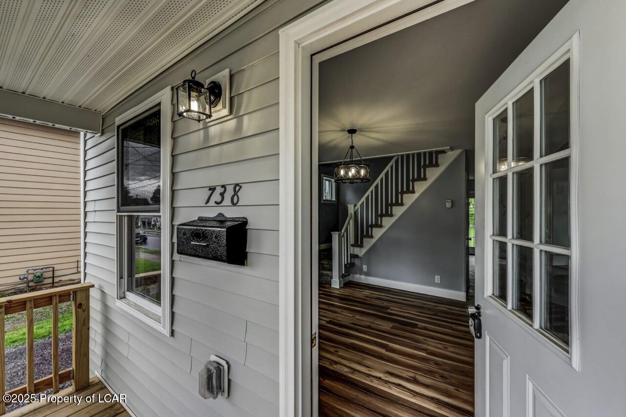 738 Bennett Street, Luzerne, Idaho image 2